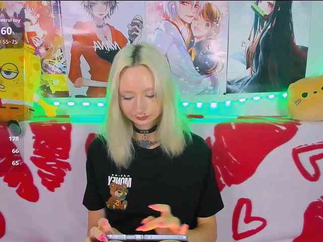 KatiaNabiee webcam
