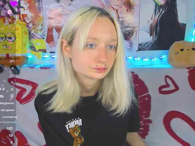 KatiaNabiee webcam