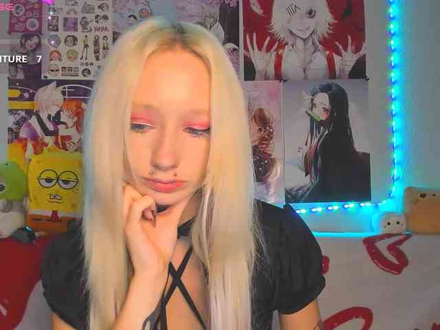 KatiaNabiee webcam
