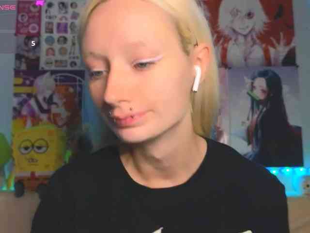 KatiaNabiee webcam