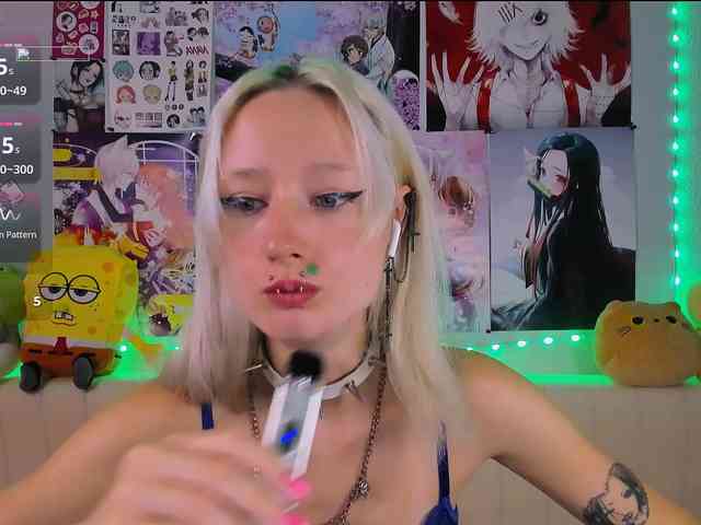 KatiaNabiee webcam