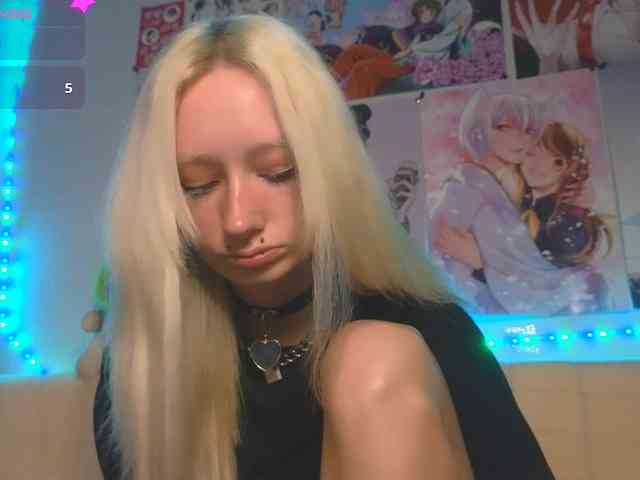 KatiaNabiee webcam