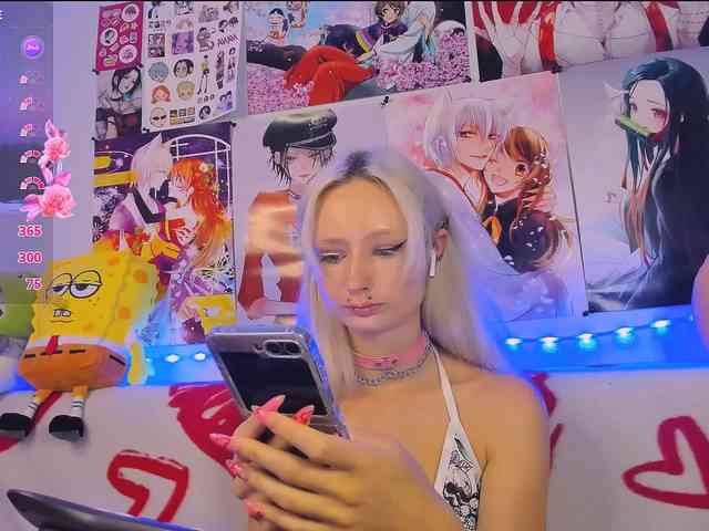 KatiaNabiee webcam