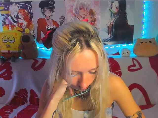 KatiaNabiee webcam