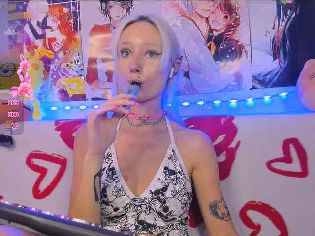 KatiaNabiee webcam