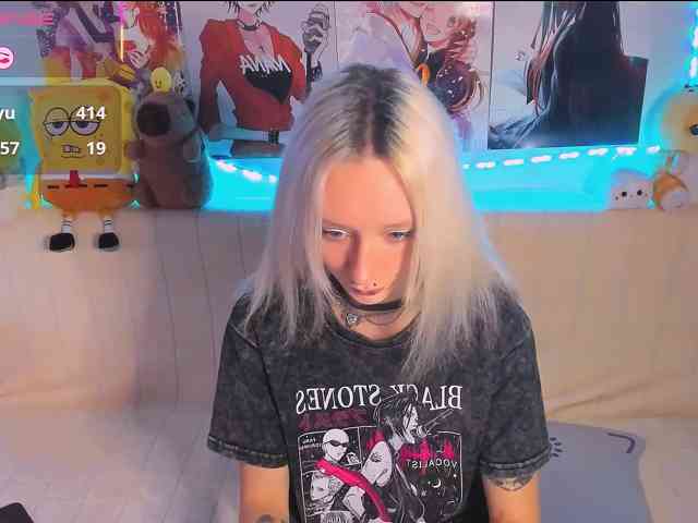 KatiaNabiee webcam