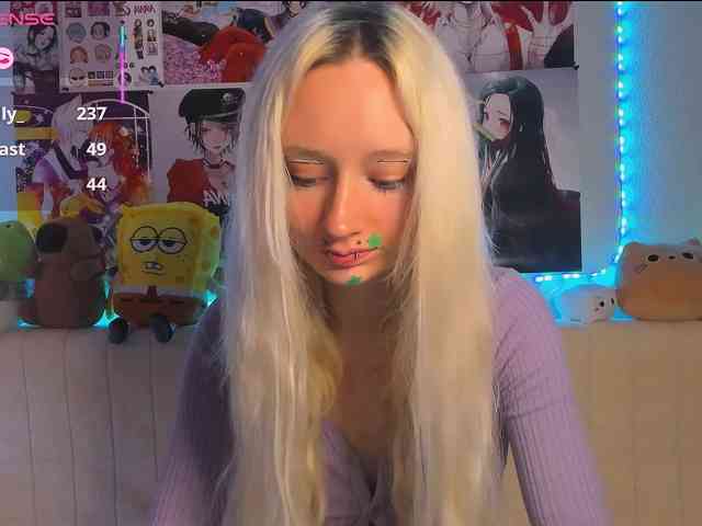KatiaNabiee KatiaNabiee