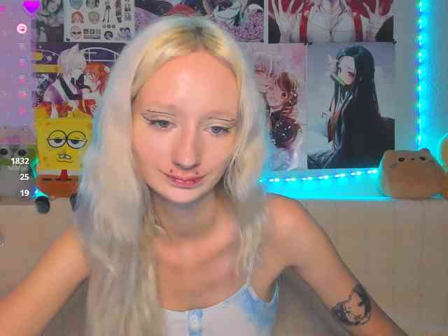 KatiaNabiee webcam