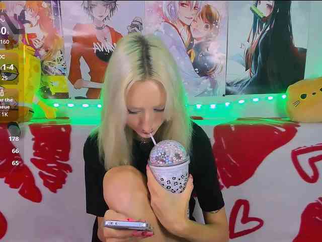 KatiaNabiee webcam