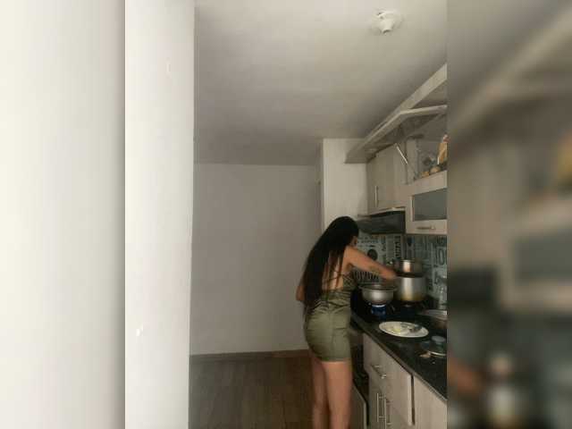 Karolsay live cam on BongaCams