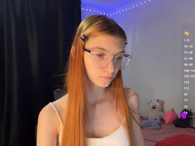 MadonnaVanson live cam on BongaCams