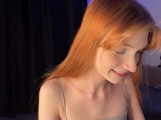 MadonnaVanson live cam on BongaCams