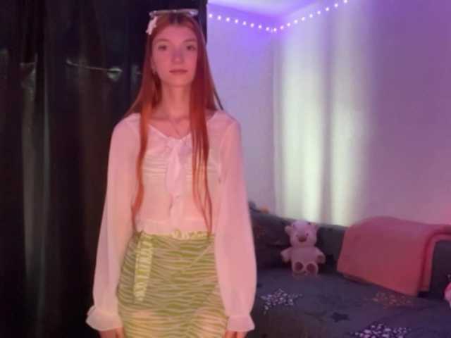 MadonnaVanson live cam on BongaCams