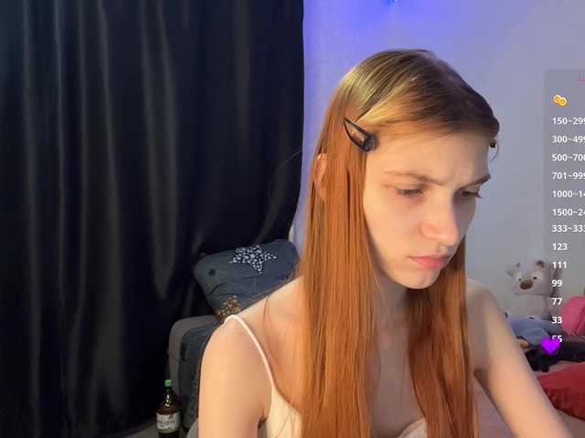 MadonnaVanson live cam on BongaCams
