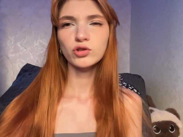 MadonnaVanson live cam on BongaCams