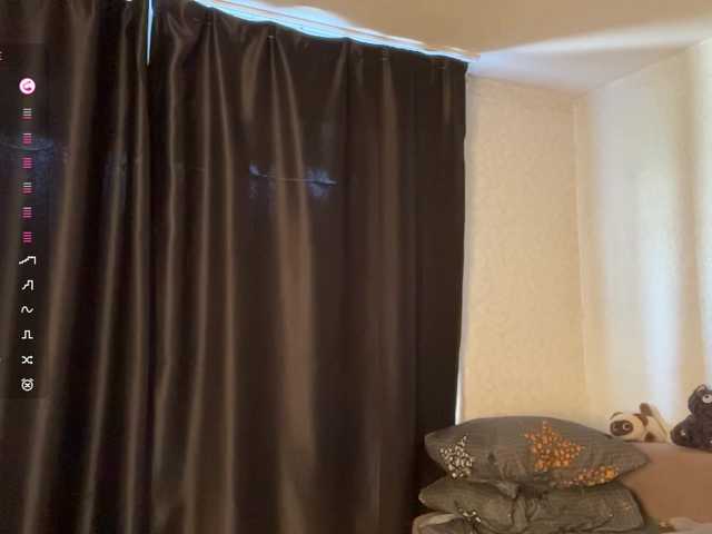 MadonnaVanson live cam on BongaCams