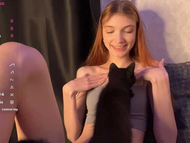 MadonnaVanson live cam on BongaCams