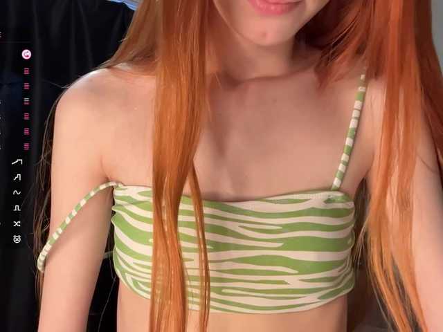 MadonnaVanson live cam on BongaCams