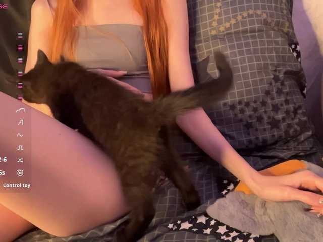 MadonnaVanson live cam on BongaCams
