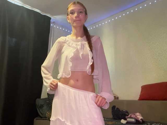 MadonnaVanson live cam on BongaCams