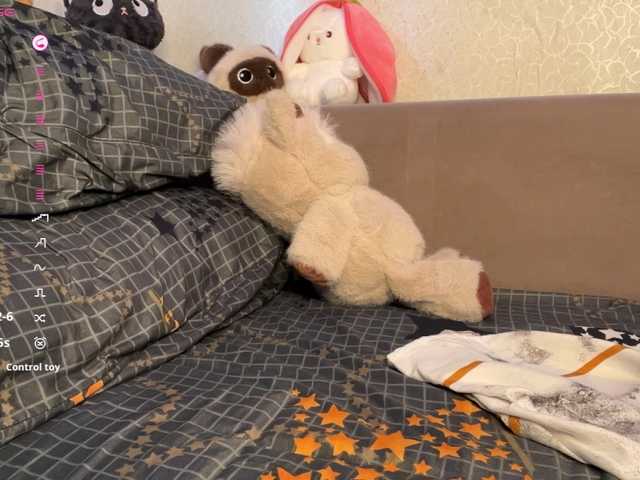MadonnaVanson live cam on BongaCams