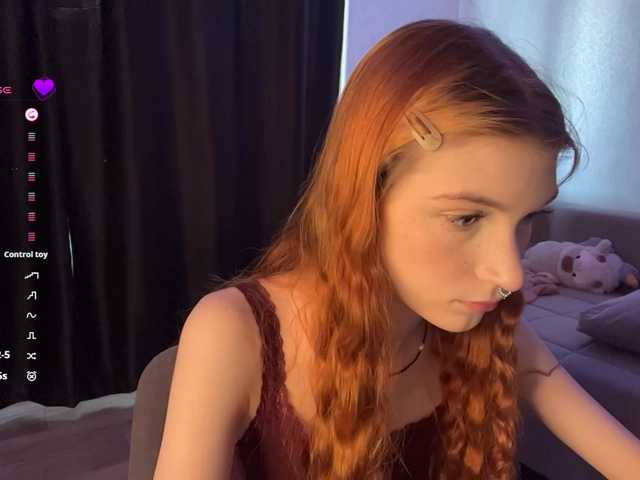 MadonnaVanson live cam on BongaCams