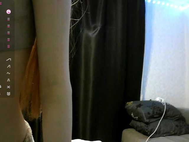 MadonnaVanson live cam on BongaCams