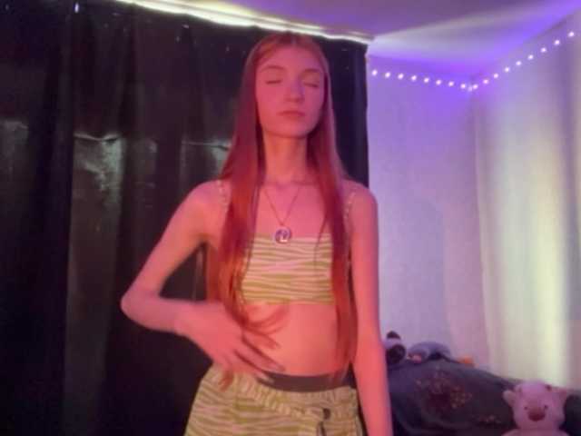 MadonnaVanson live cam on BongaCams