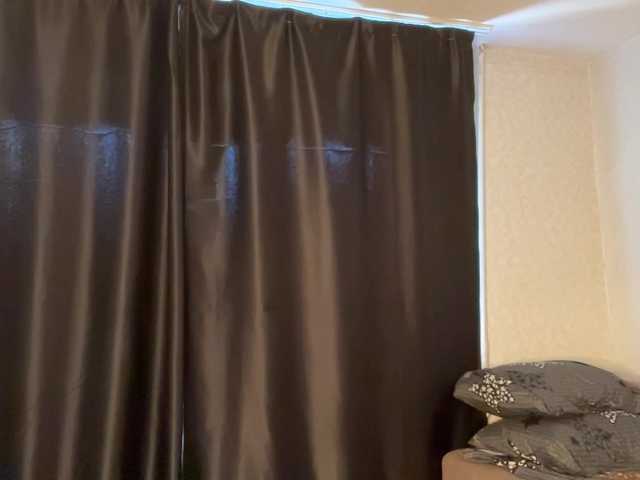 MadonnaVanson live cam on BongaCams