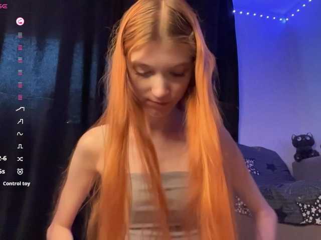 MadonnaVanson live cam on BongaCams