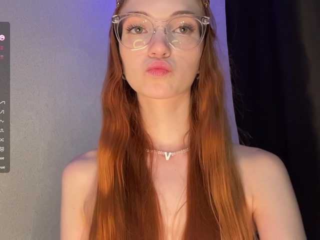 MadonnaVanson live cam on BongaCams