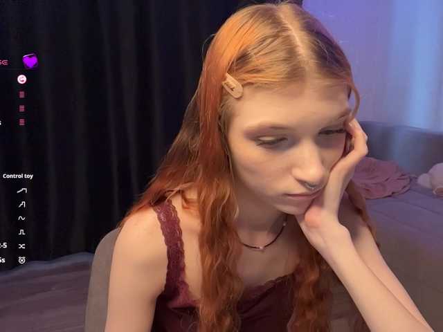 MadonnaVanson live cam on BongaCams