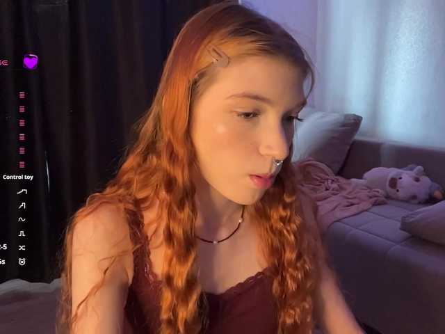 MadonnaVanson live cam on BongaCams