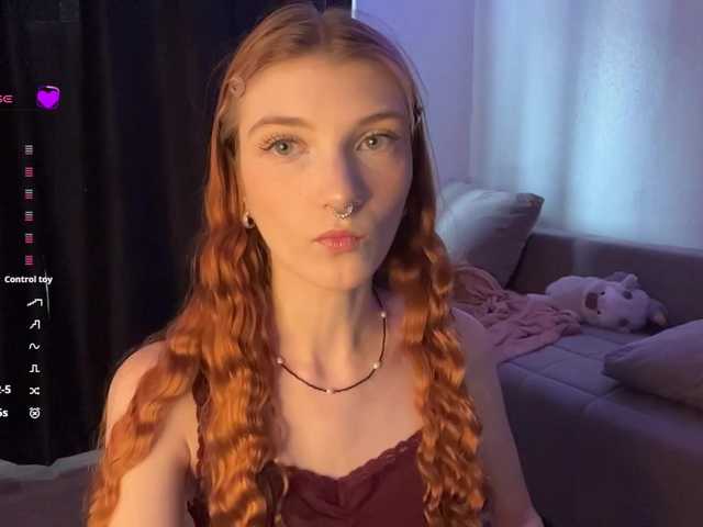 MadonnaVanson live cam on BongaCams