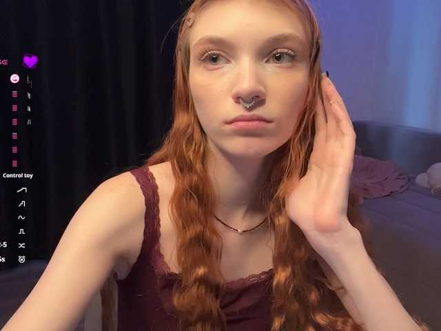 MadonnaVanson live cam on BongaCams