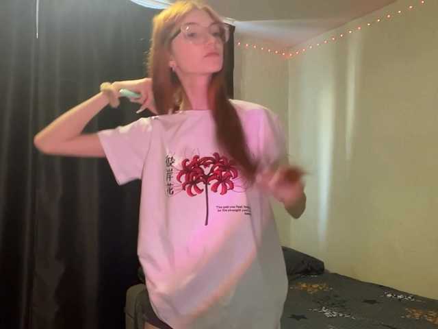MadonnaVanson live cam on BongaCams