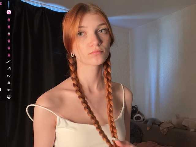 MadonnaVanson live cam on BongaCams