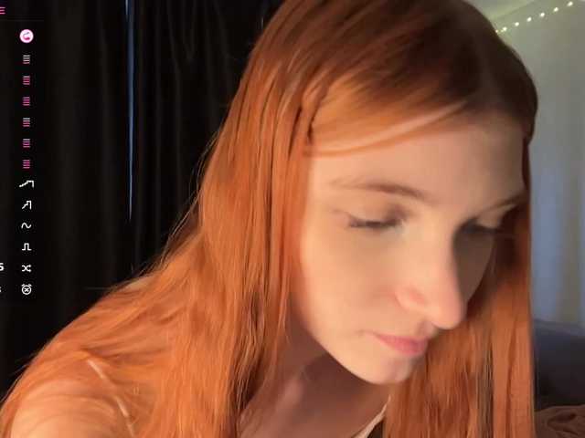 MadonnaVanson live cam on BongaCams