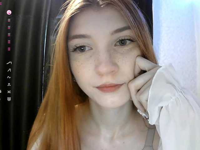 MadonnaVanson live cam on BongaCams