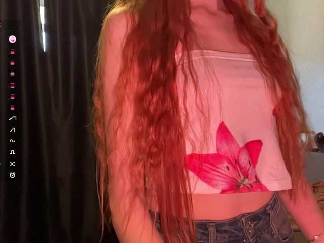 MadonnaVanson live cam on BongaCams
