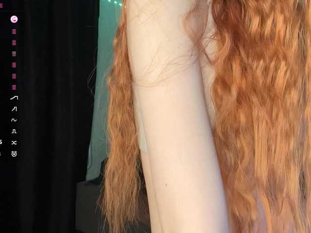 MadonnaVanson live cam on BongaCams
