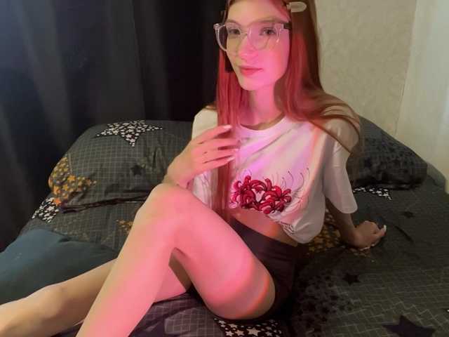 MadonnaVanson live cam on BongaCams