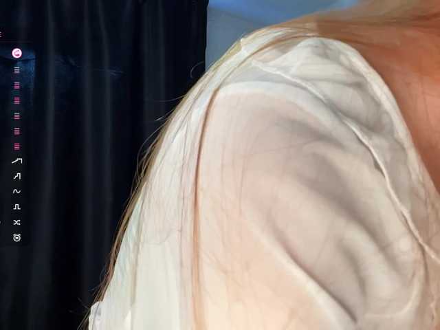 MadonnaVanson live cam on BongaCams