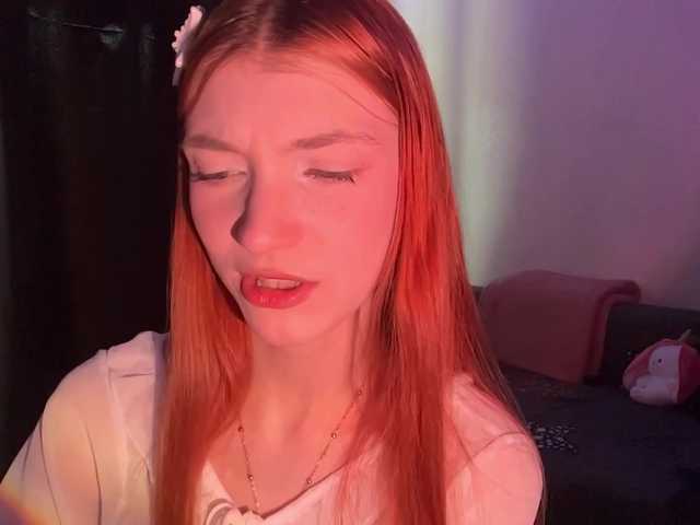 MadonnaVanson live cam on BongaCams