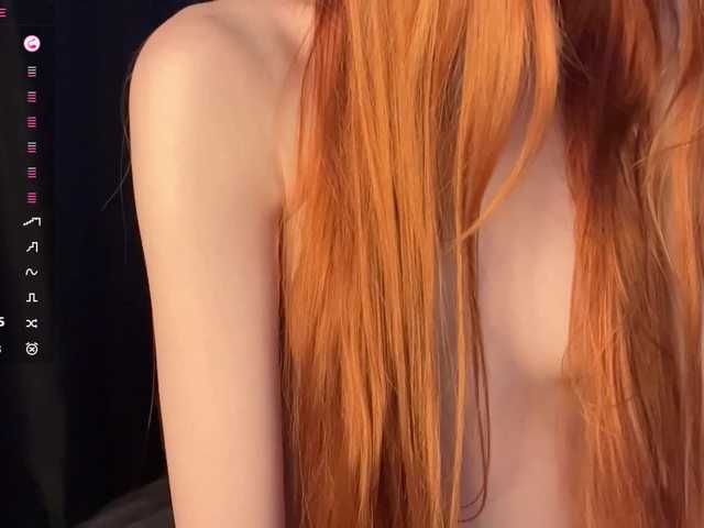MadonnaVanson live cam on BongaCams