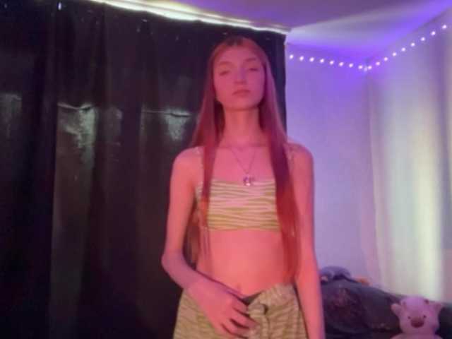 MadonnaVanson live cam on BongaCams