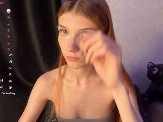 MadonnaVanson webcam