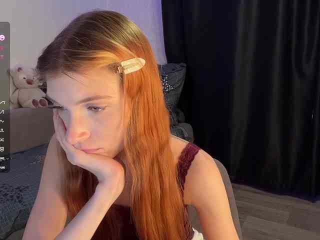 MadonnaVanson webcam