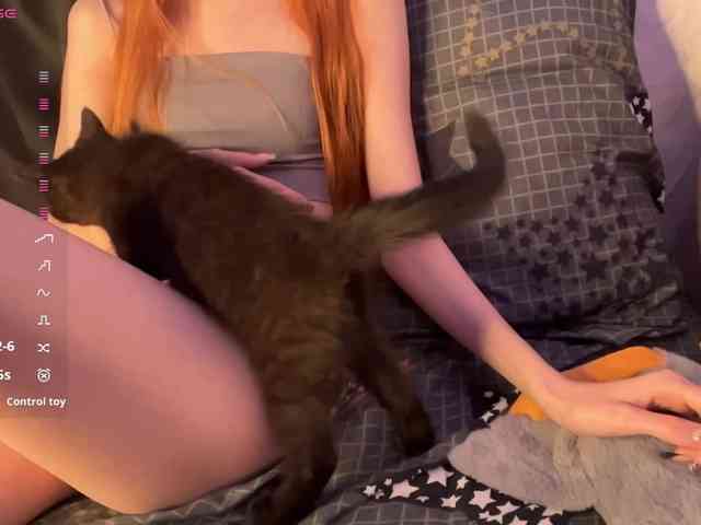 MadonnaVanson webcam