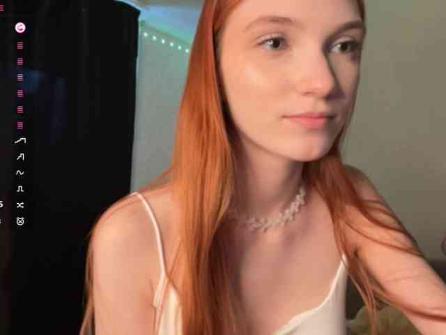 MadonnaVanson webcam